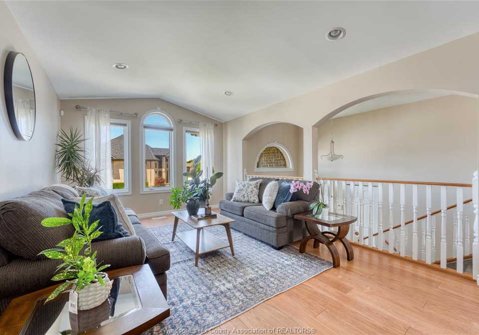 187-rockhaven-drive-lakeshore-ontario-26015055