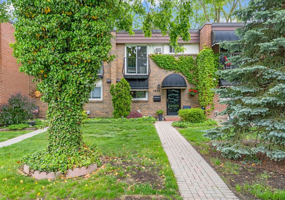 1656-eastgate-estates-windsor-ontario-26015058