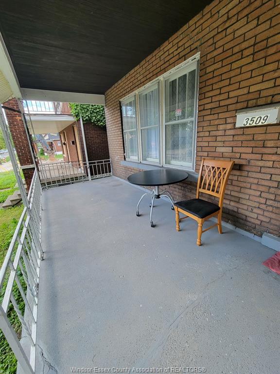 3509-peter-windsor-ontario-26015063