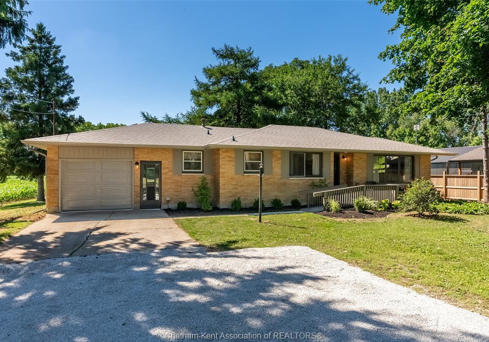 140-gregory-drive-east-chatham-township-ontario-26015068