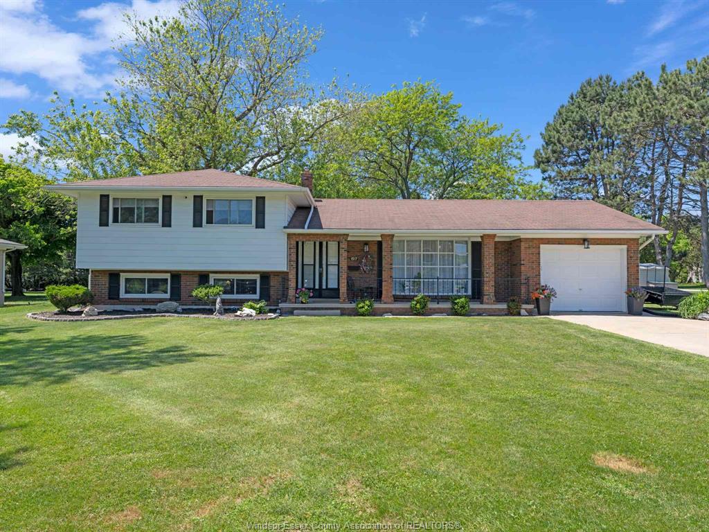 1517-redwood-road-kingsville-ontario-26015069