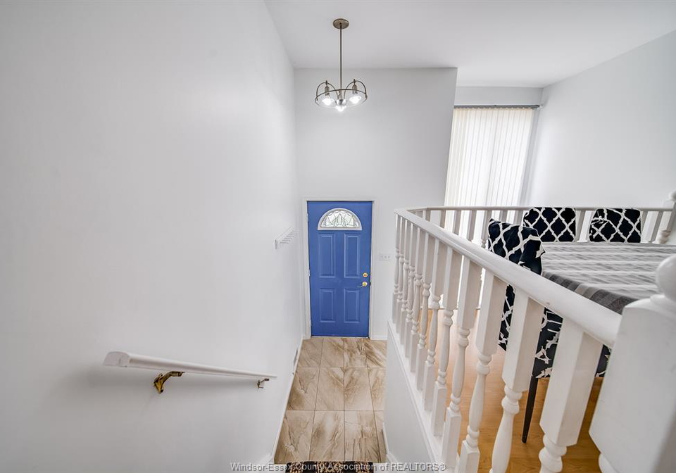 1425-mickaila-crescent-tecumseh-ontario-26015072
