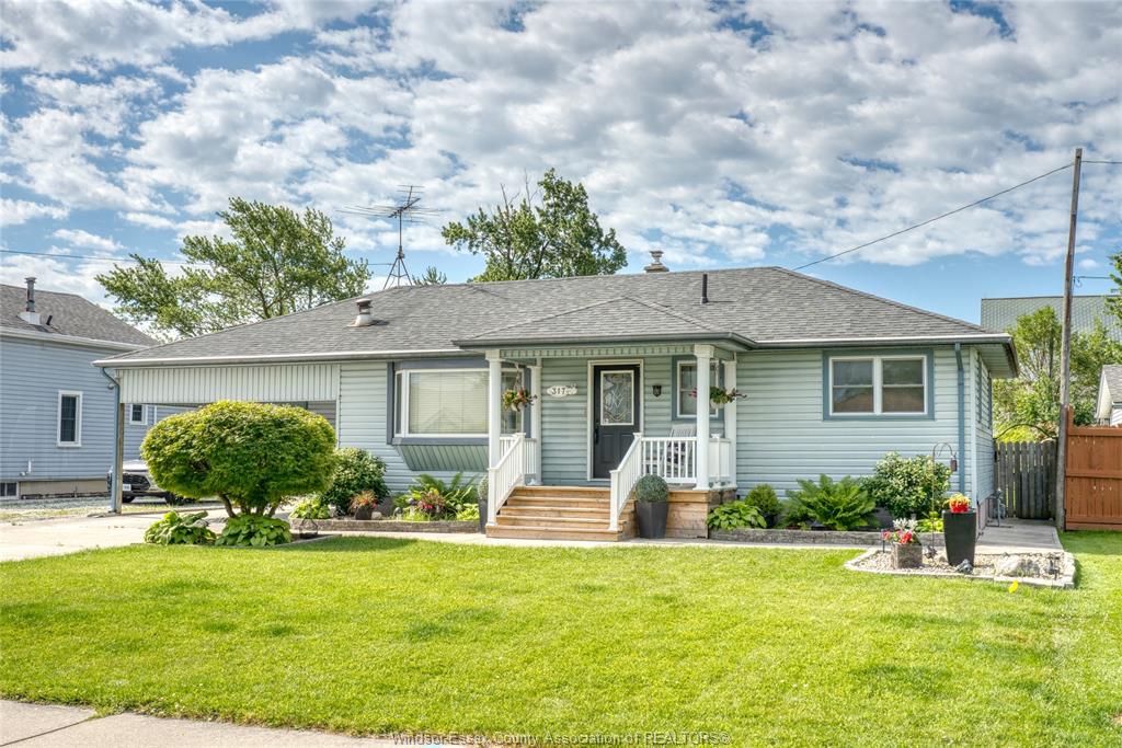 317-parkside-drive-mcgregor-ontario-26015081