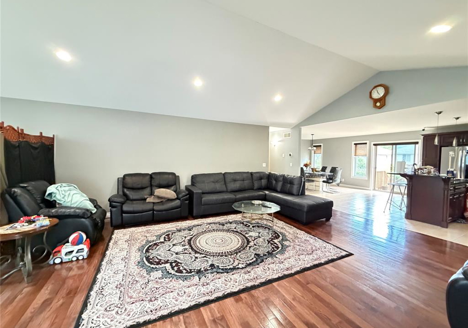 2361-askin-avenue-windsor-ontario-26015083