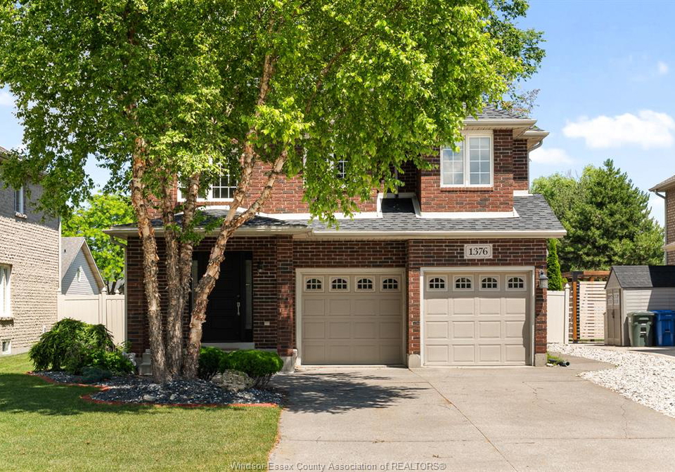 1376-lakeview-avenue-windsor-ontario-26015108