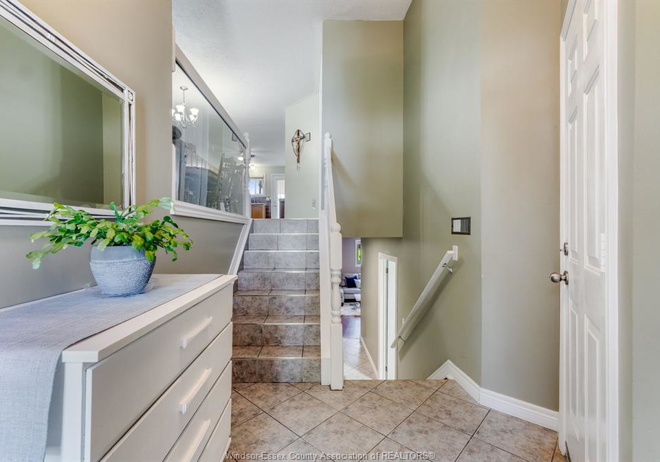 130-sturgeon-meadows-avenue-leamington-ontario-26015155