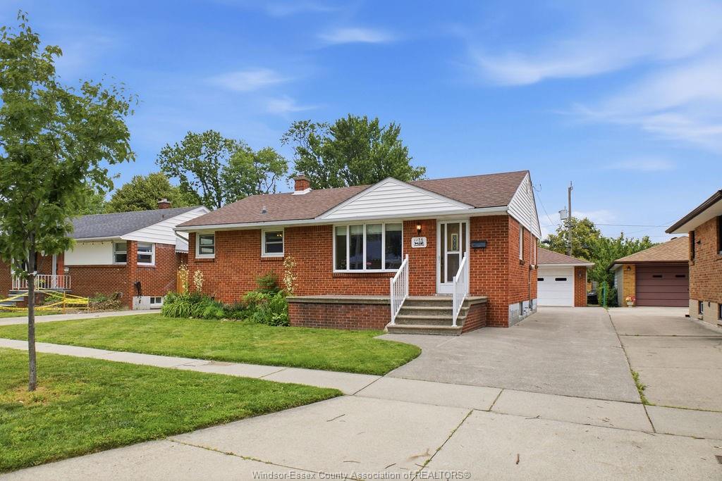 1156-esdras-windsor-ontario-26015159