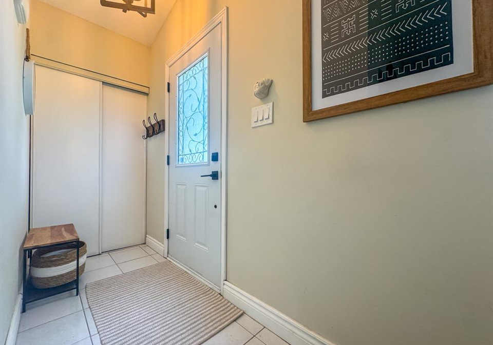 1343-leafield-windsor-ontario-26015166