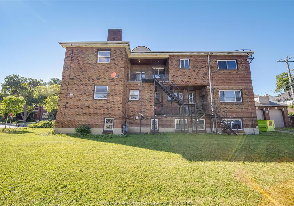 801-victoria-avenue-windsor-ontario-26015172