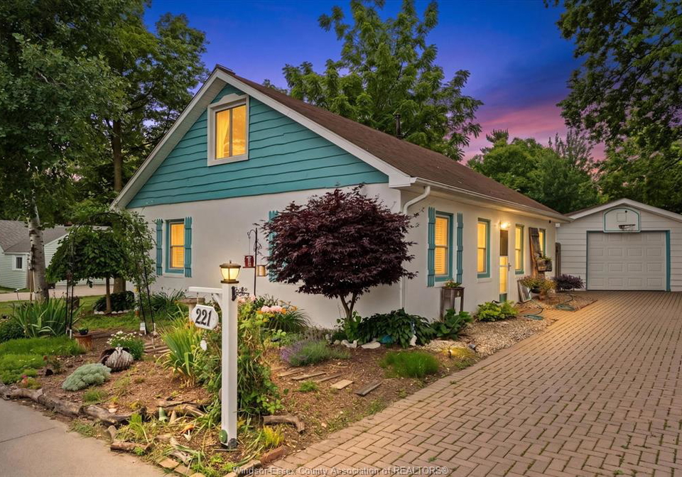 221-centre-street-harrow-ontario-26015177