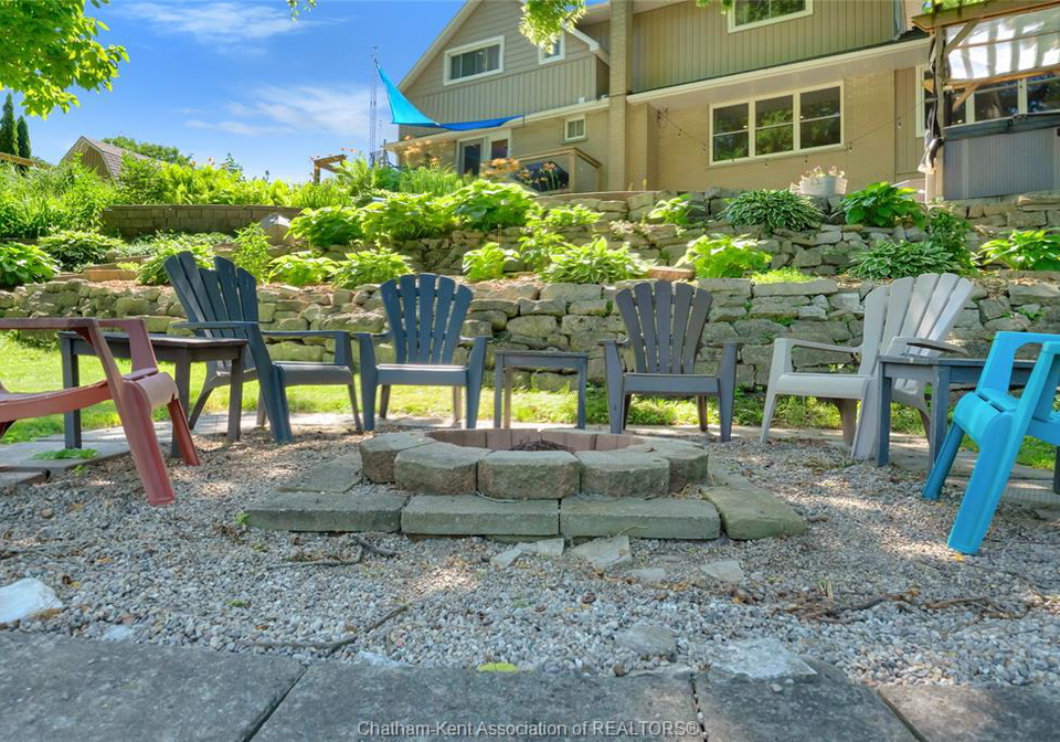 472-sydenham-street-dresden-ontario-26015178