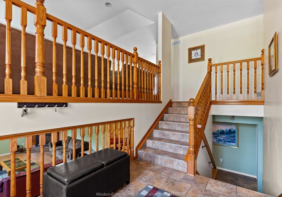 8341-middleside-road-amherstburg-ontario-26015198