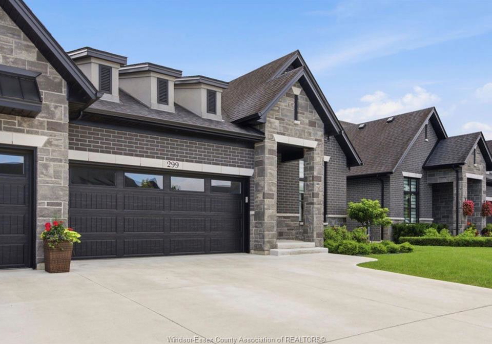 299-xavier-circle-lakeshore-ontario-26015206