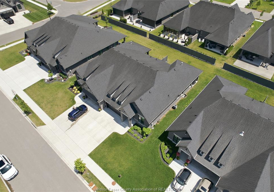 299-xavier-circle-lakeshore-ontario-26015206