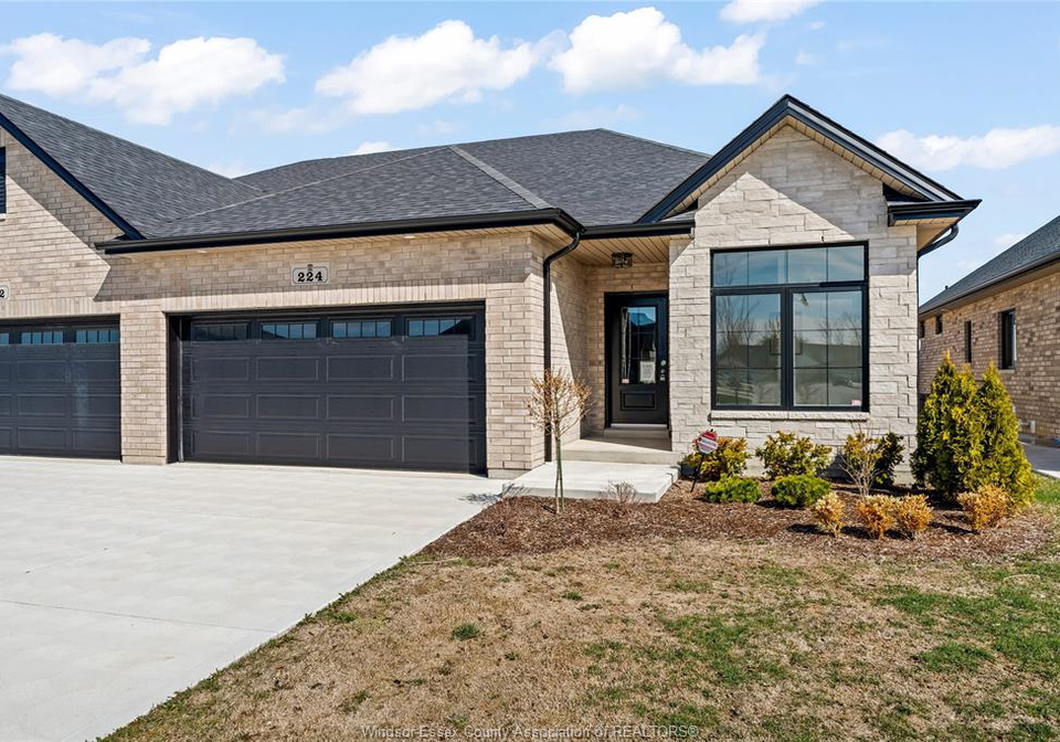 224-mclellan-avenue-amherstburg-ontario-26015210