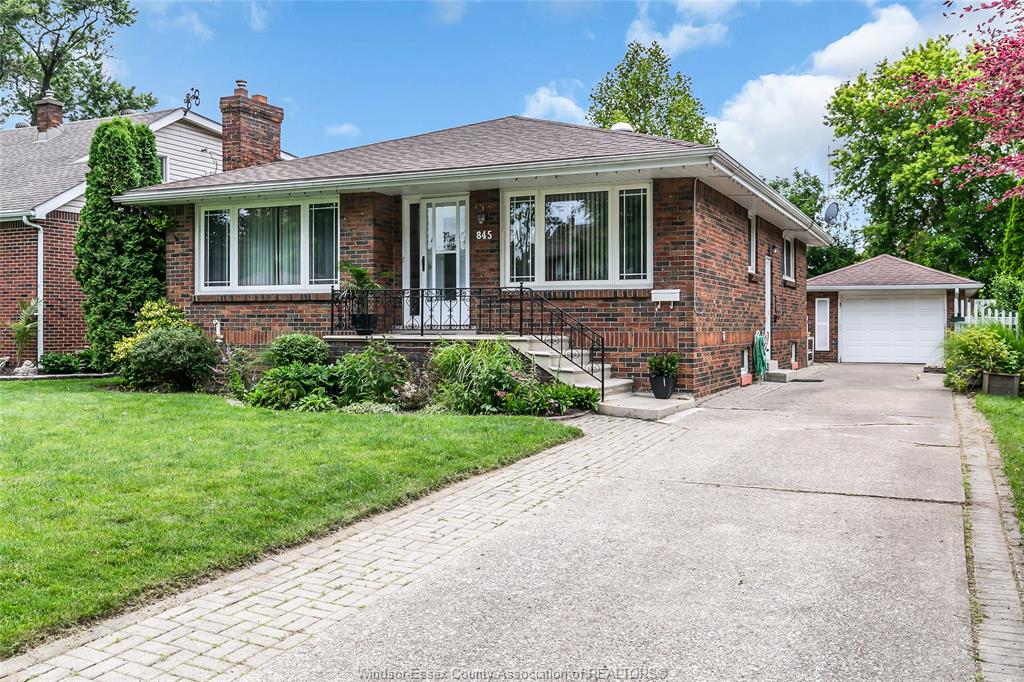 845-rossini-boulevard-windsor-ontario-26015213