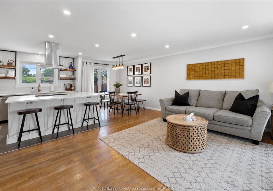 1600-st-gabriel-windsor-ontario-26015233