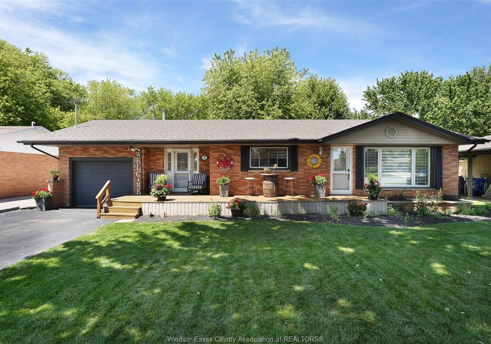 199-notre-dame-street-lakeshore-ontario-26015256