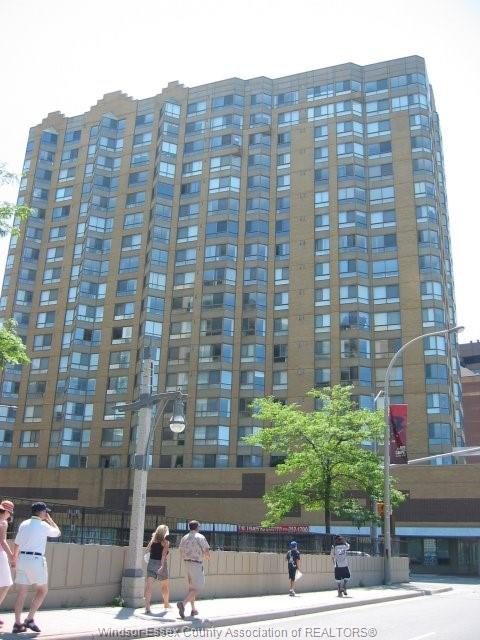75-riverside-drive-east-windsor-ontario-26015307