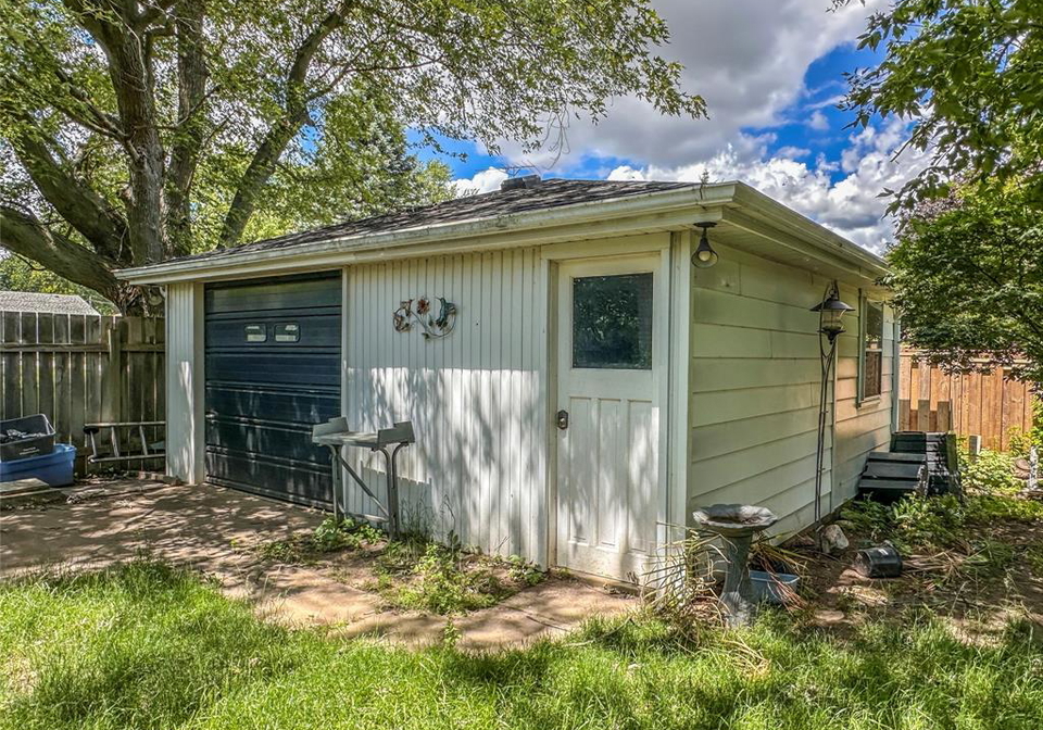 157-little-street-south-blenheim-ontario-26015310