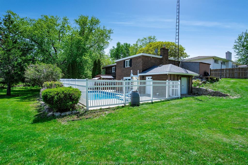 1838-seacliff-drive-kingsville-ontario-26015316