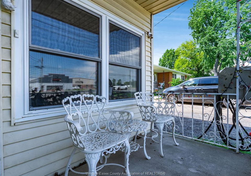 513-highway-77-leamington-ontario-26015318