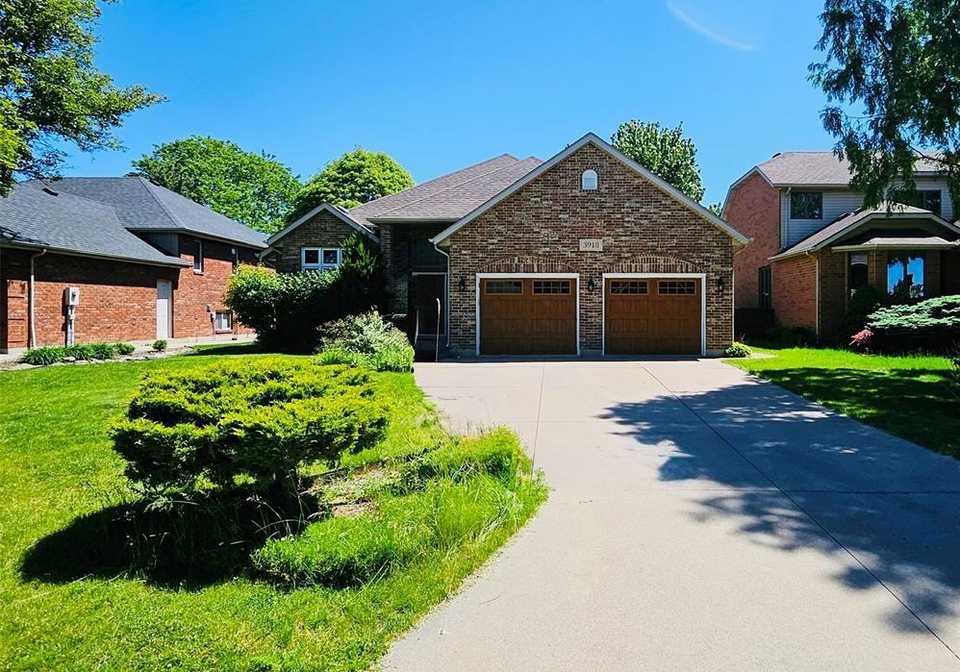 3918-northway-avenue-windsor-ontario-26015328