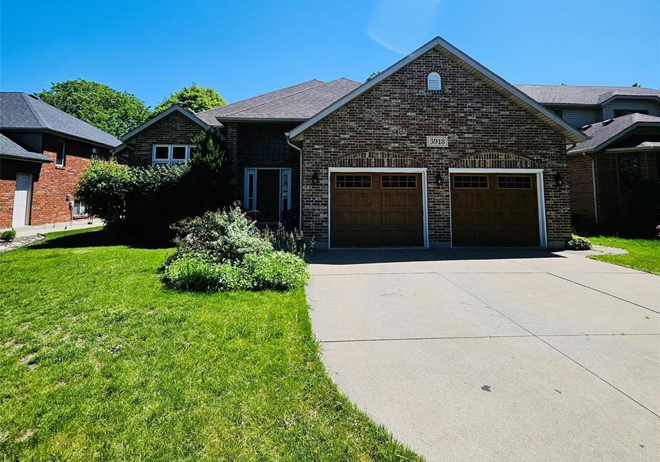 3918-northway-avenue-windsor-ontario-26015328