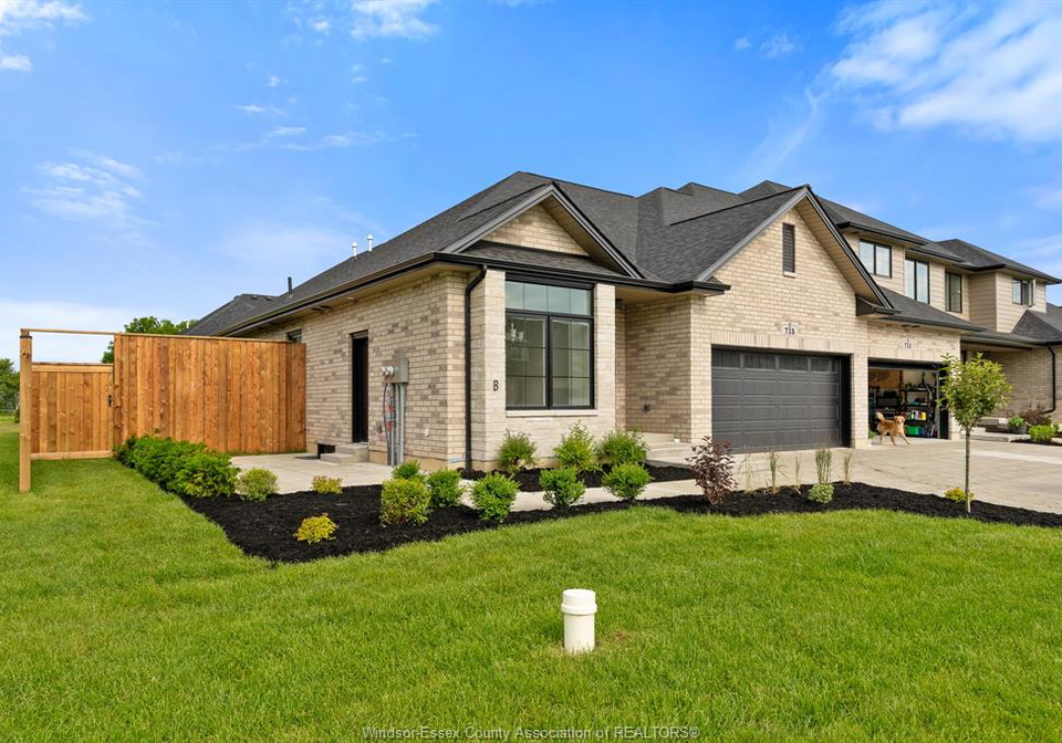 715-elliot-point-road-amherstburg-ontario-26015332