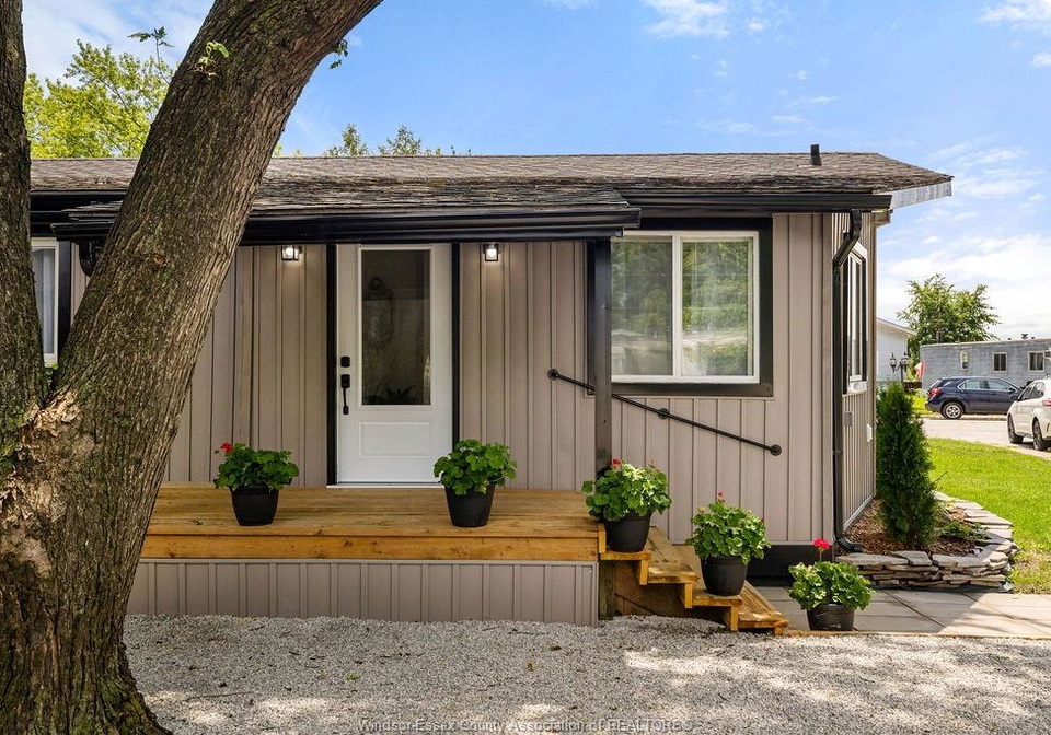 162-michael-drive-lakeshore-ontario-26015352