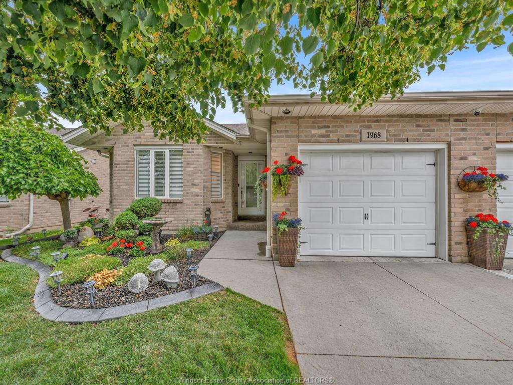 1968-clover-avenue-windsor-ontario-26015354