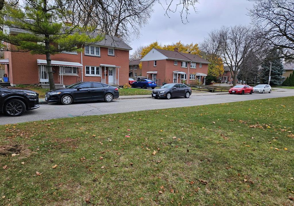 2163-college-avenue-windsor-ontario-26015372