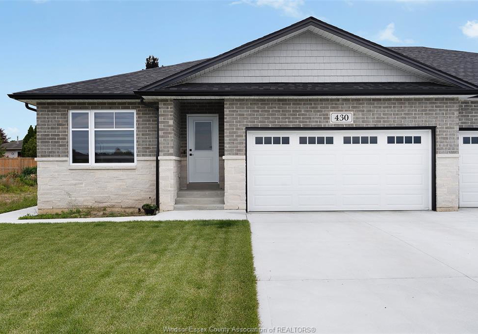 420-jolly-lasalle-ontario-26015381