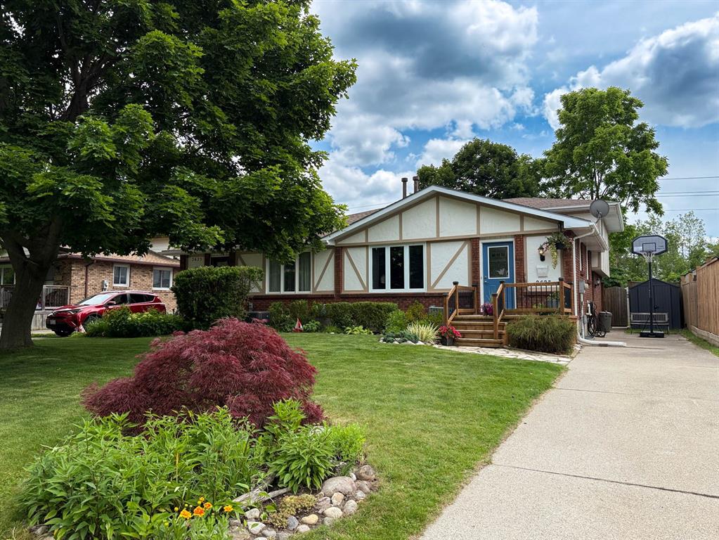 2623-kaymar-crescent-sarnia-ontario-26015410