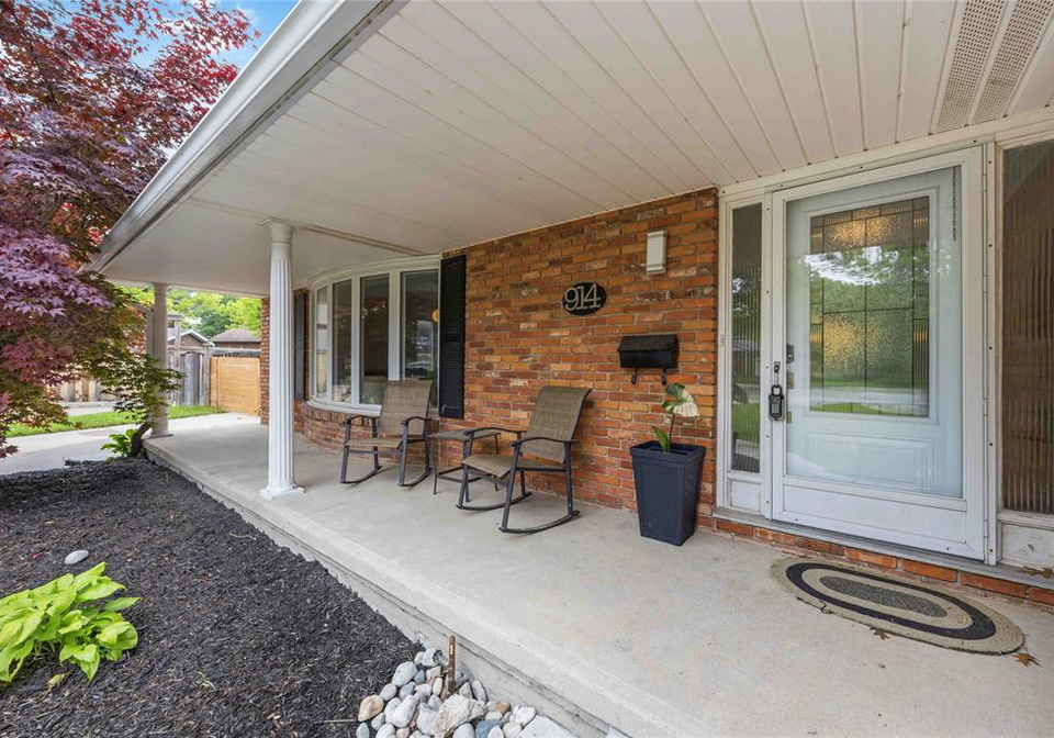 914-varsity-crescent-sarnia-ontario-26015411