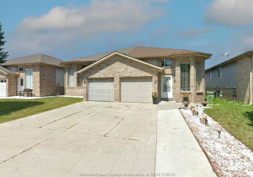 4231-whiskey-avenue-windsor-ontario-26015415