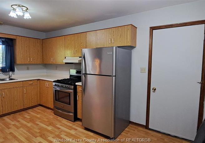 1635-courtland-crescent-windsor-ontario-26015420