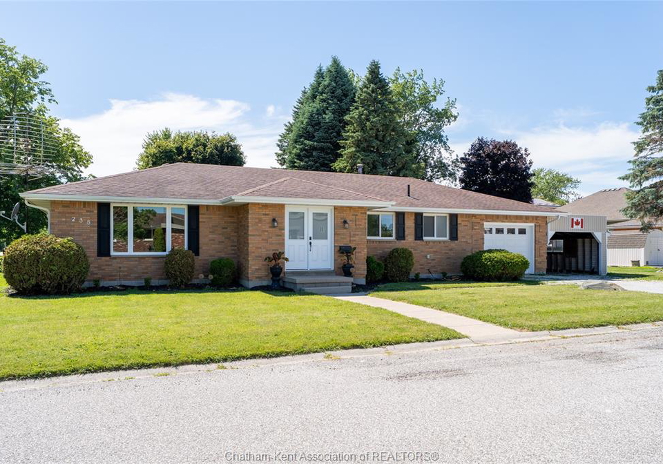 238-davies-street-east-dresden-ontario-26015440