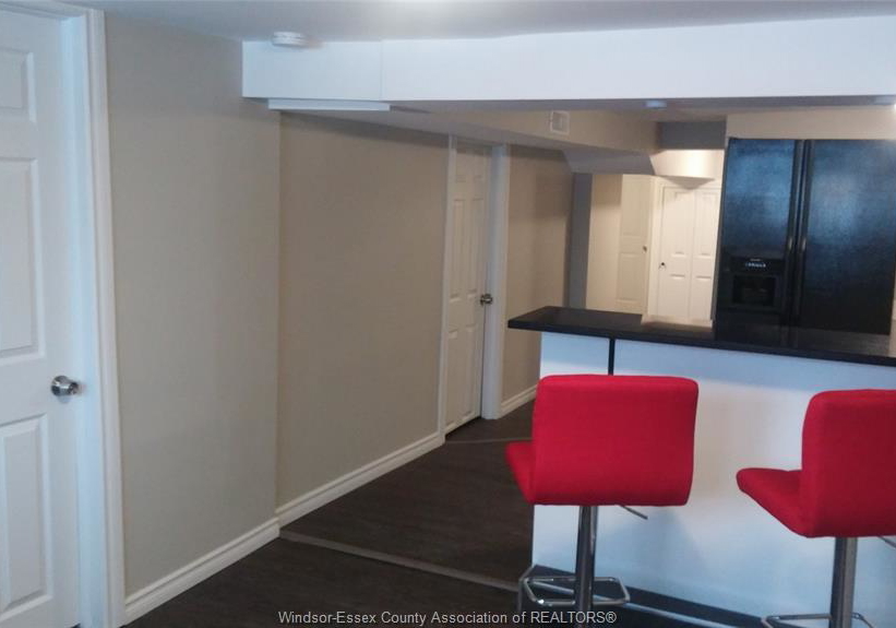 702-lincoln-road-windsor-ontario-26015468