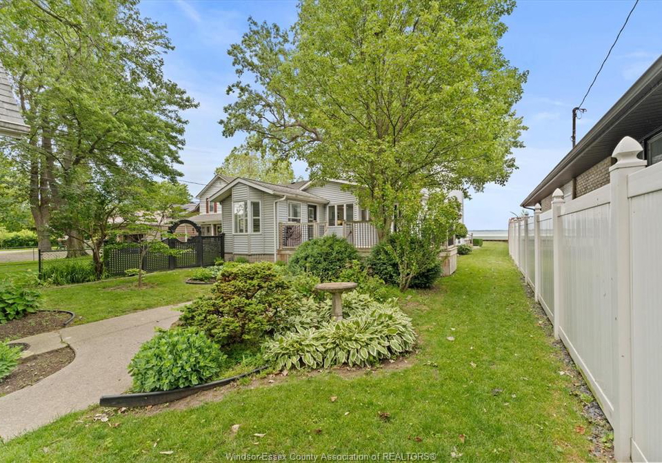 12746-riverside-drive-tecumseh-ontario-26015469