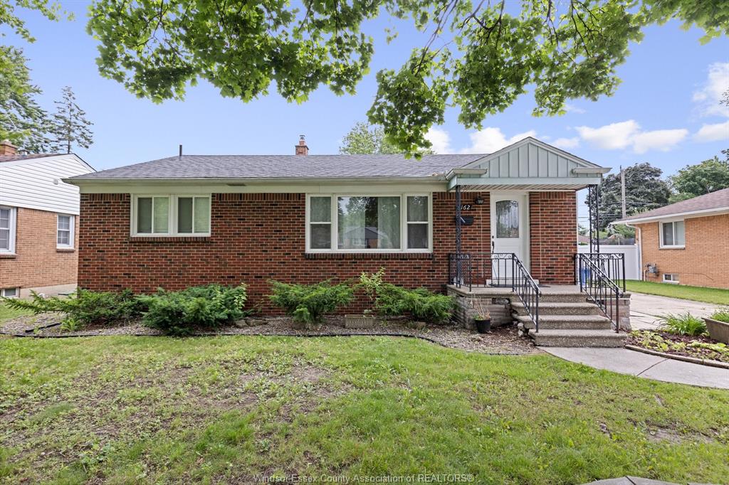 3162-avondale-windsor-ontario-26015476