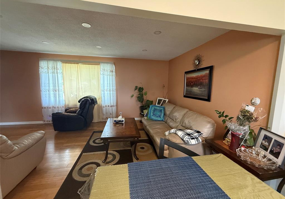 5835-rose-street-windsor-ontario-26015477