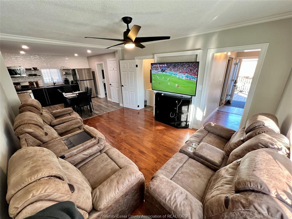 600-park-street-west-windsor-ontario-26015478