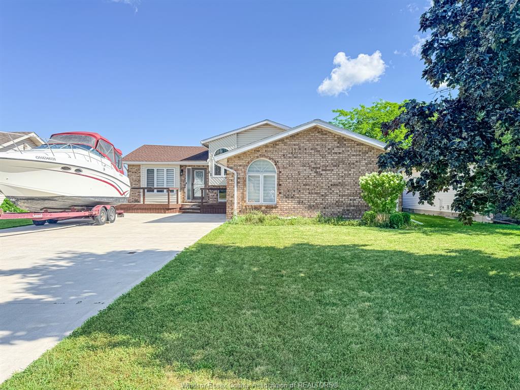 62-townsview-street-essex-ontario-26015489