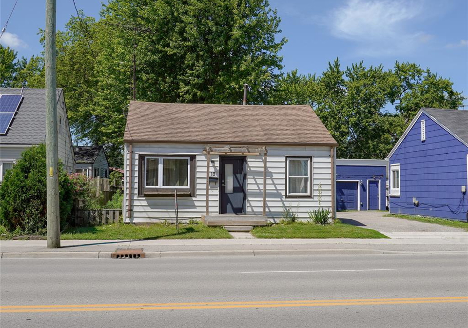 16-mcnaughton-avenue-wallaceburg-ontario-26015494