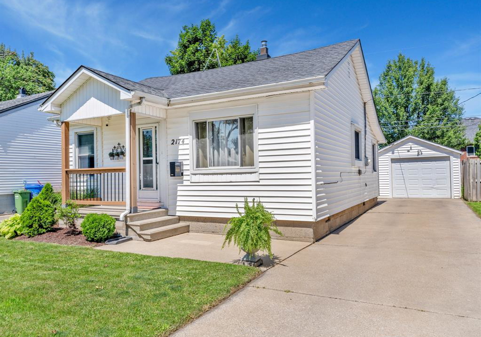 2174-forest-avenue-windsor-ontario-26015496