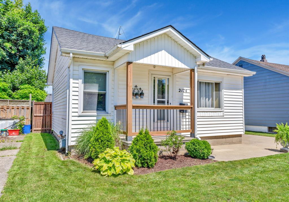 2174-forest-avenue-windsor-ontario-26015496