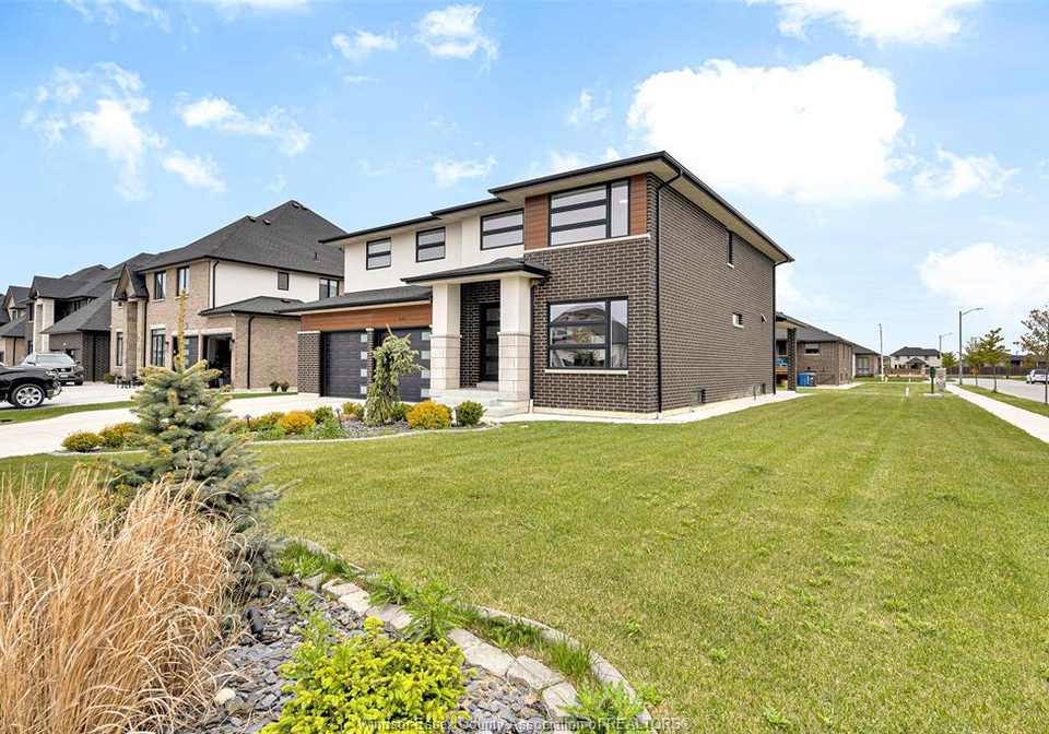 635-marche-street-lakeshore-ontario-26015499