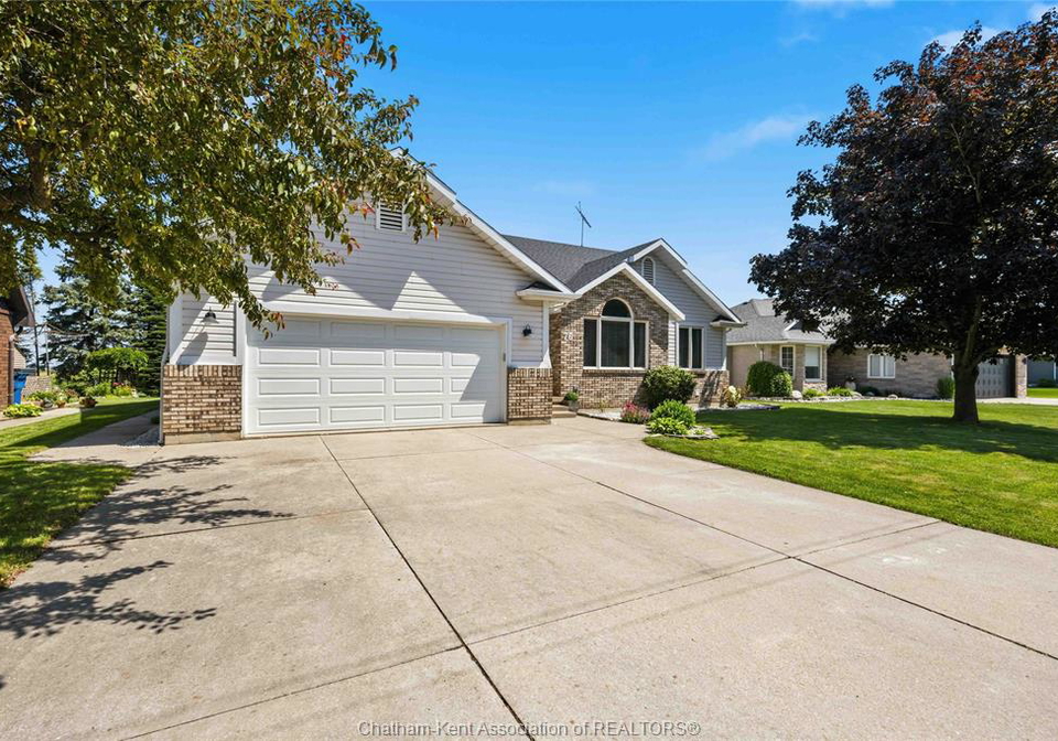 76-mckee-road-wallaceburg-ontario-26015514