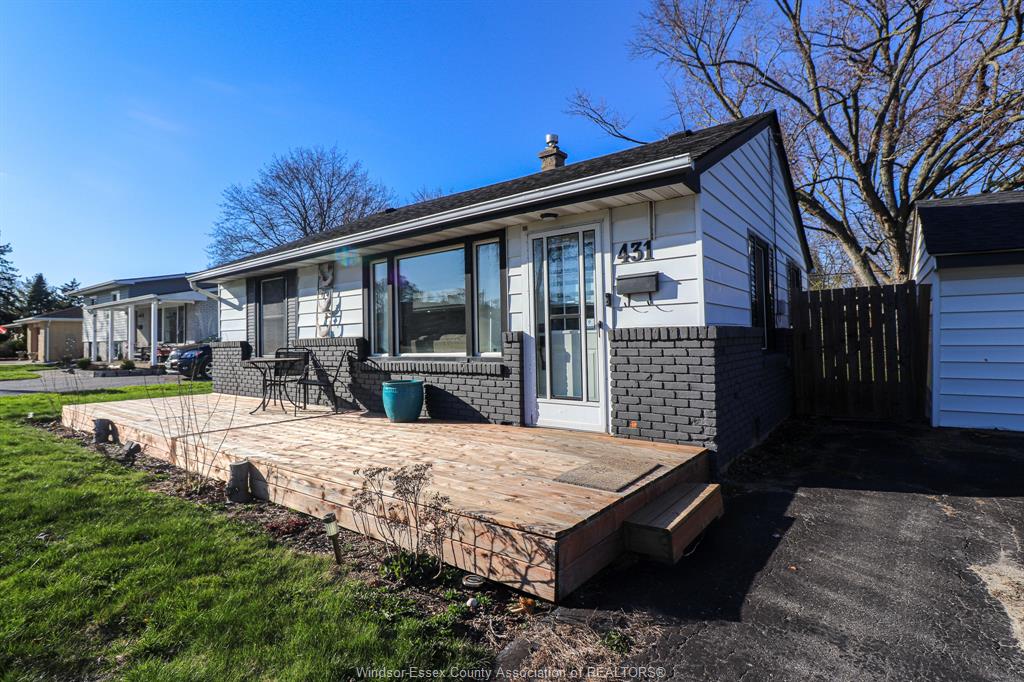 431-maple-lasalle-ontario-26015550